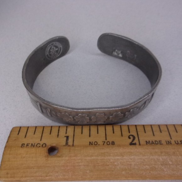 Wendell August Forge Pewter Dogwood Cuff Bracelet - Picture 6 of 8